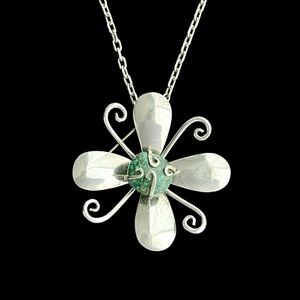 Vintage 925 sterling silver green stone Taxco Mexico handmade flower brooch